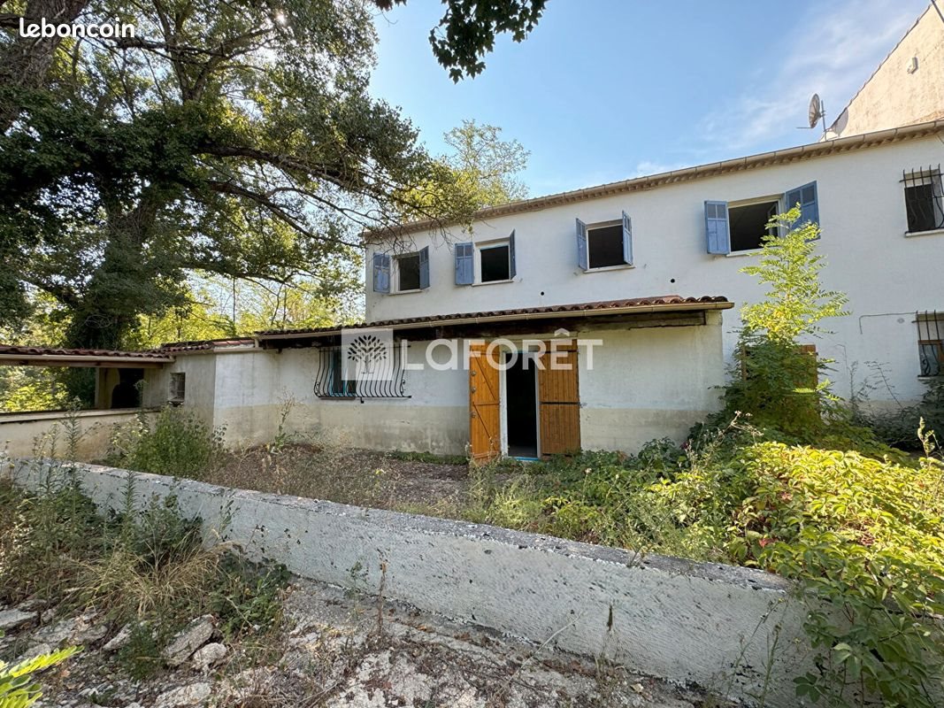 Appartement à vendre, 880m², Brignoles