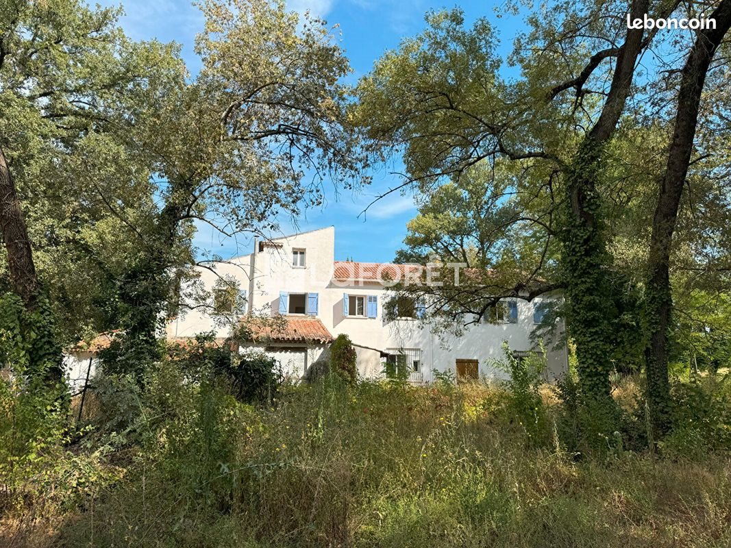 Appartement à vendre, 880m², Brignoles