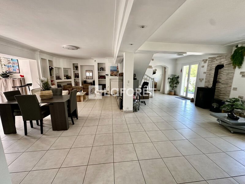 Maison à vendre, 278m², Vidauban