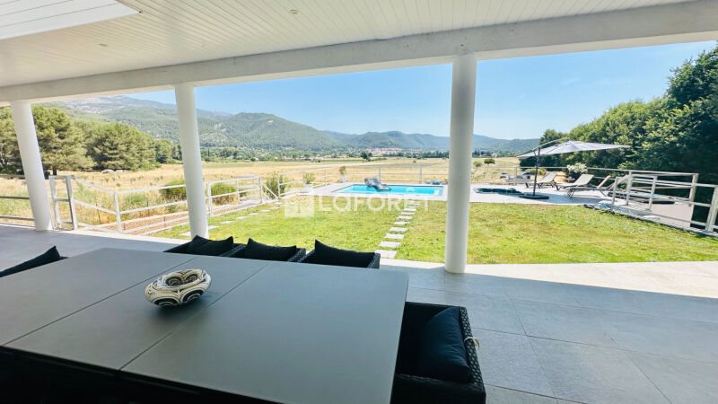 Maison à vendre, 140m², Cuges-les-Pins