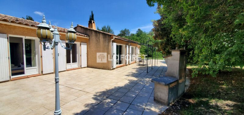 Maison à vendre, 117m², Tourves