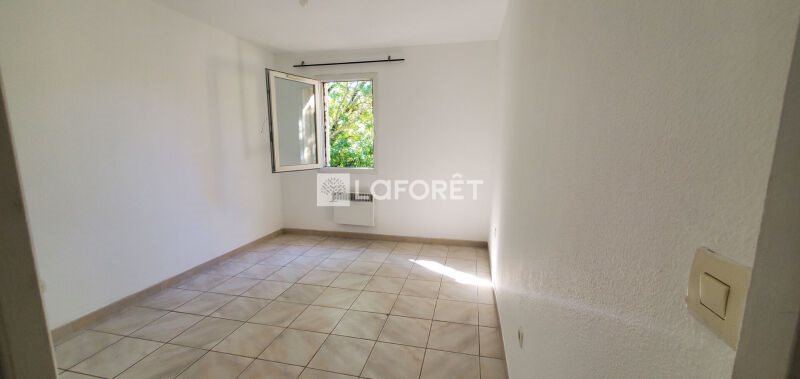 Appartement à vendre, 45m², Saint-Maximin-la-Sainte-Baume