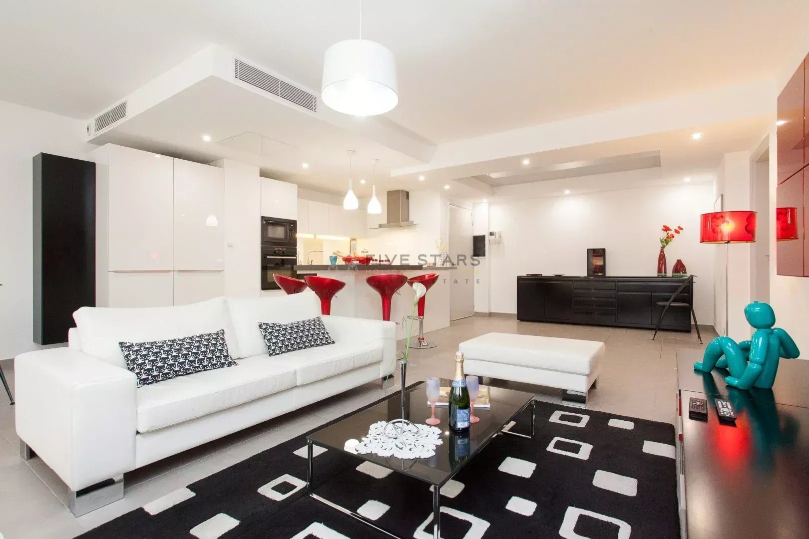Appartement à louer, 110m², Nice