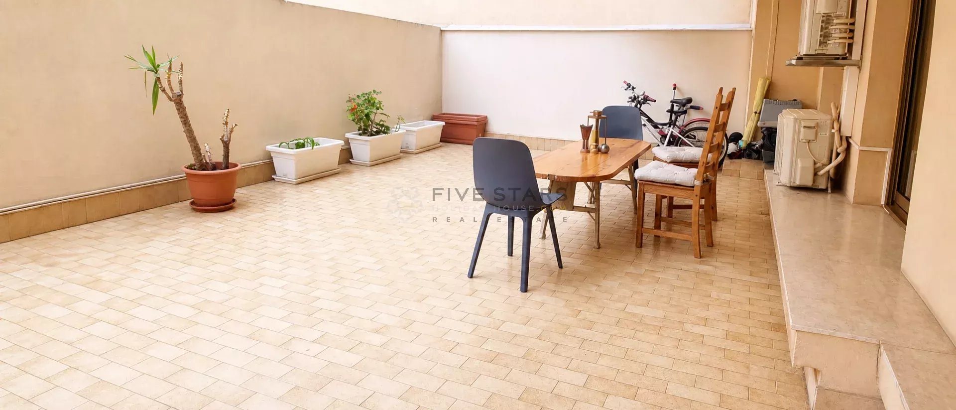 Nice - Rare in Gambetta – Spacious 4-Room Apartment with 40 m² Terrace Steps from the Sea - Ansicht 2