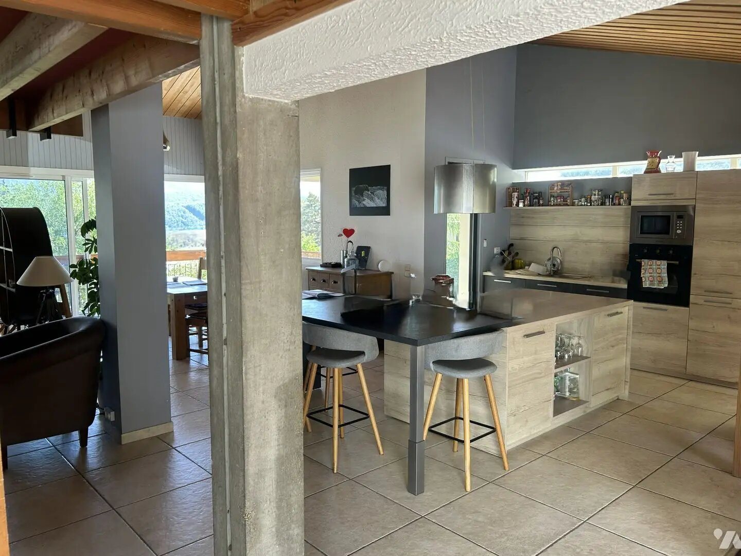 Maison à vendre, 178m², Avignon-lès-Saint-Claude