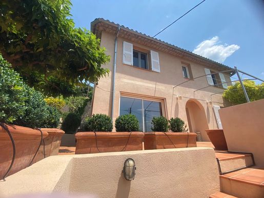 Maison 4 pièces 128 m² · à Cotignac · 128 m² · 735 000 €