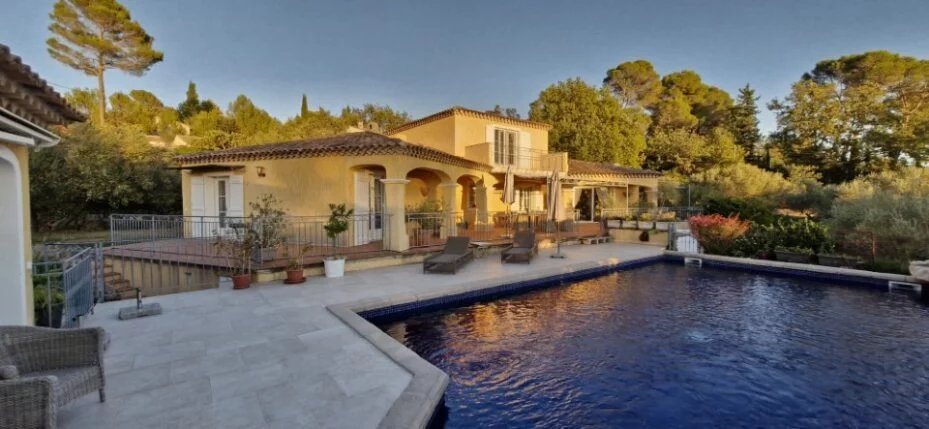 Maison à vendre, 230m², Saint-Antonin-du-Var