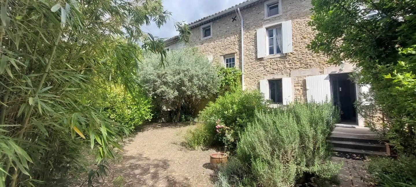 Maison à vendre, 266m², Saint-Just-d'Ardèche