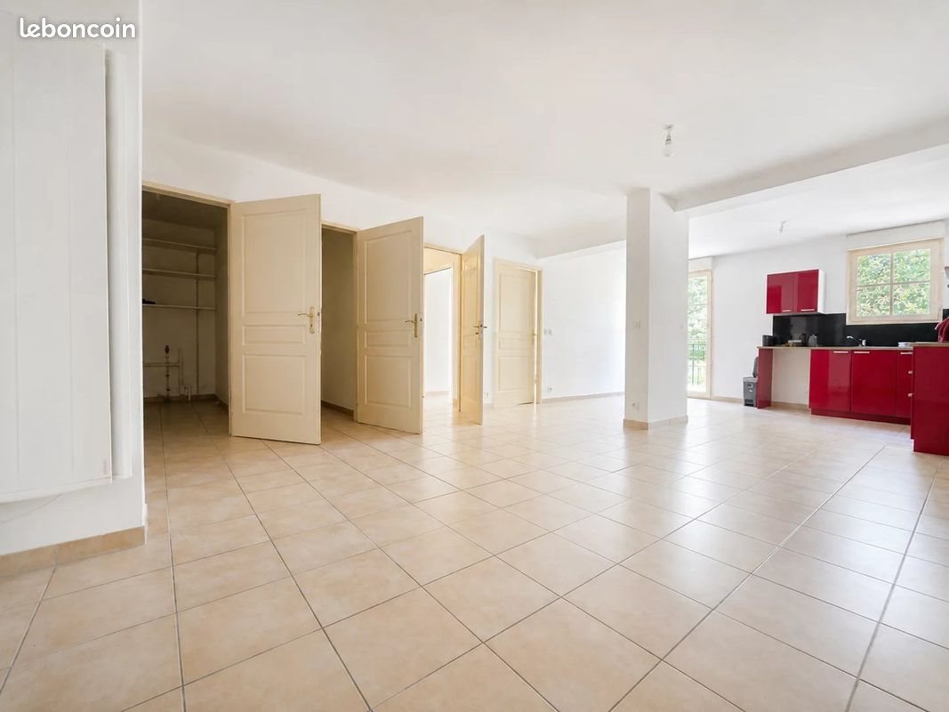 Appartement à vendre, 63m², Lambesc