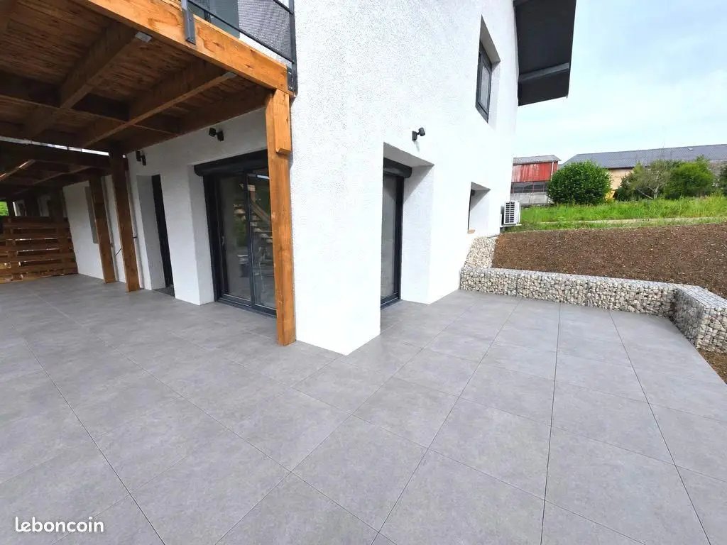 Appartement à vendre, 65m², La Biolle
