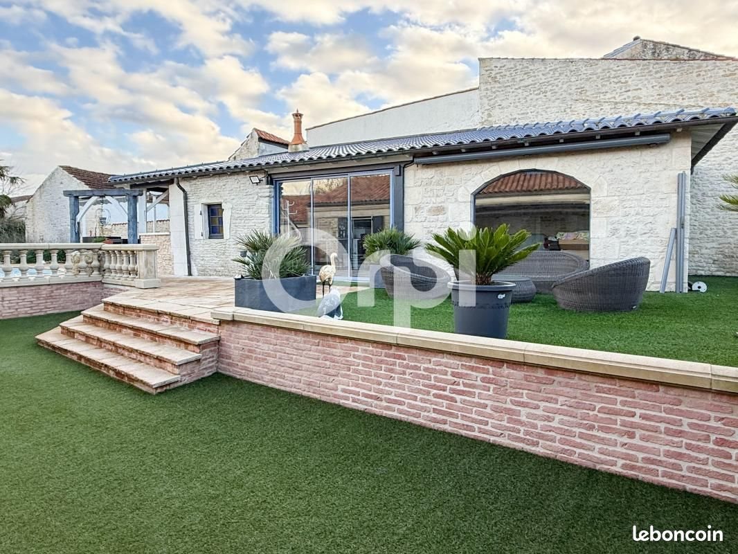 Maison à vendre, 125m², Genouillé