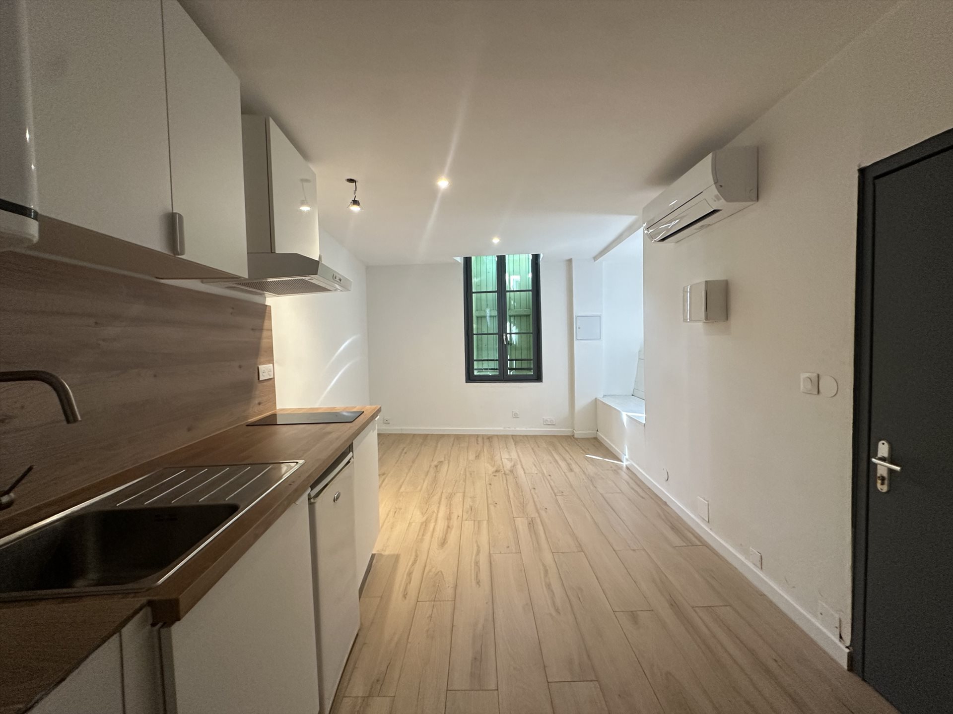Appartement à louer, 23m², Sommières
