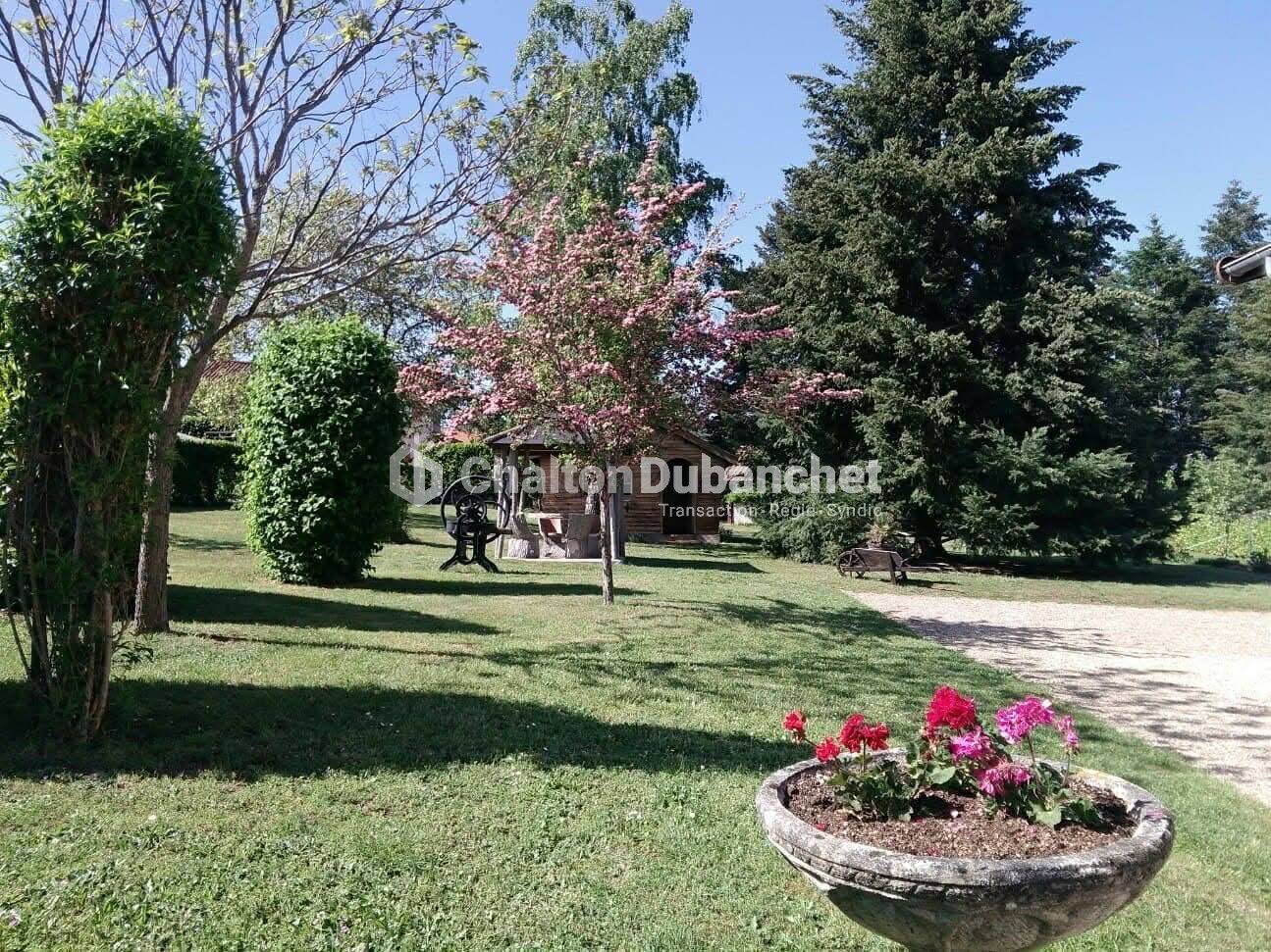 Maison à vendre, 230m², Saint-Alban-les-Eaux