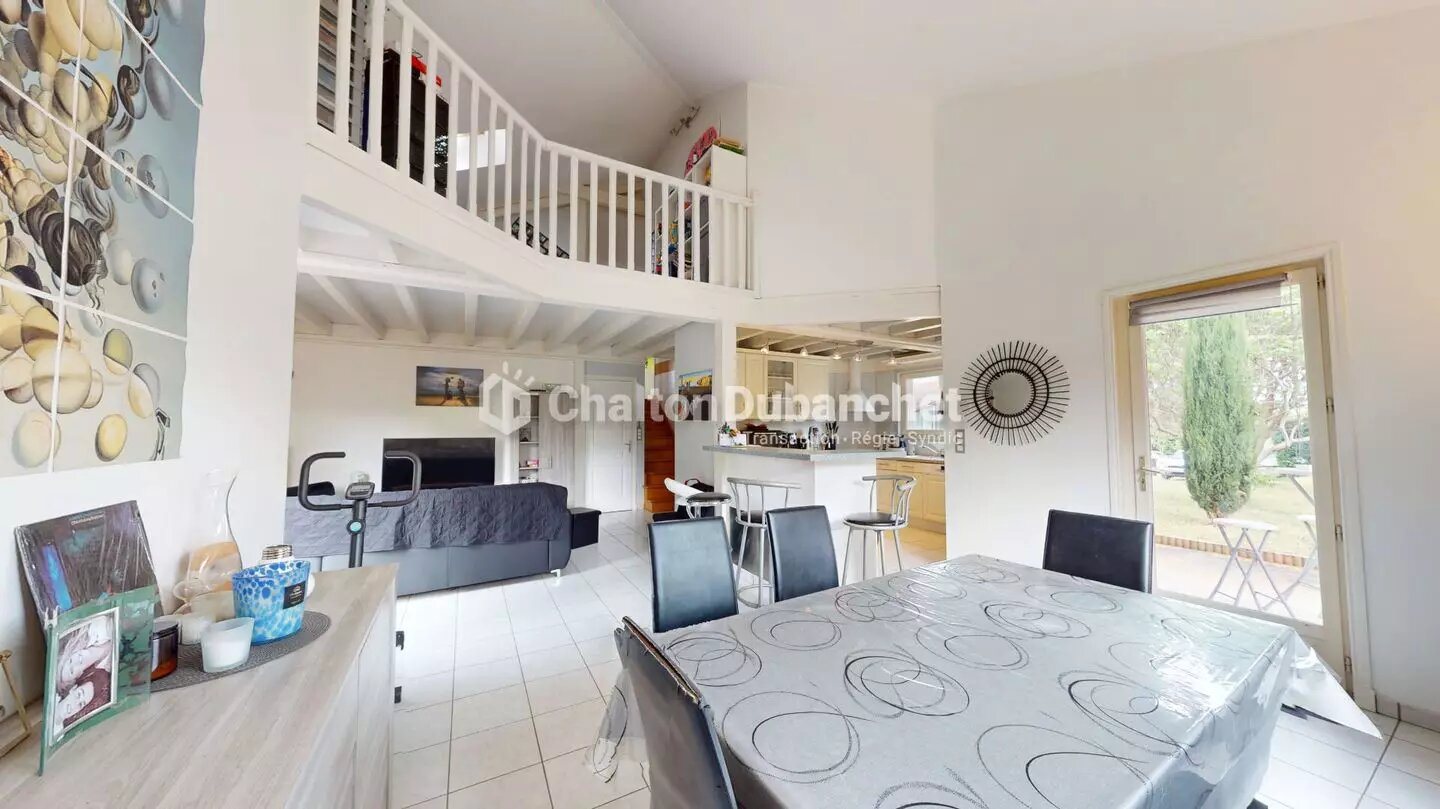 Maison à vendre, 119m², Saint-Alban-les-Eaux