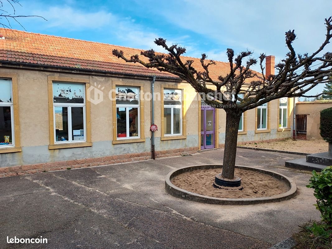 Maison à vendre, 230m², Saint-Just-la-Pendue