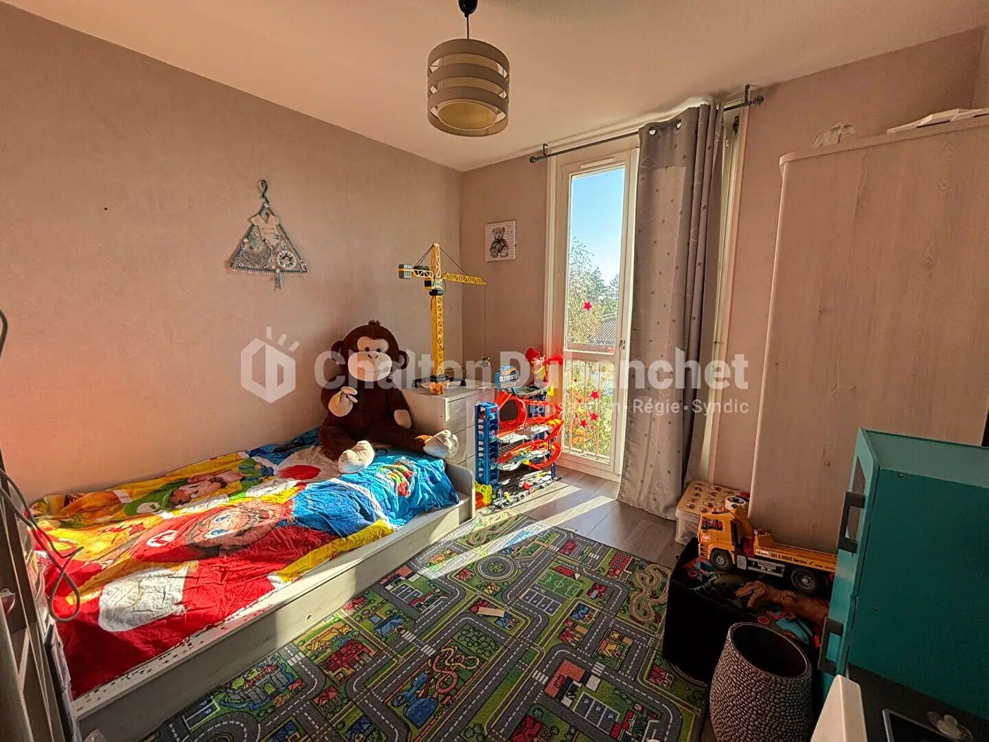 Appartement à louer, 74m², Saint-Haon-le-Châtel