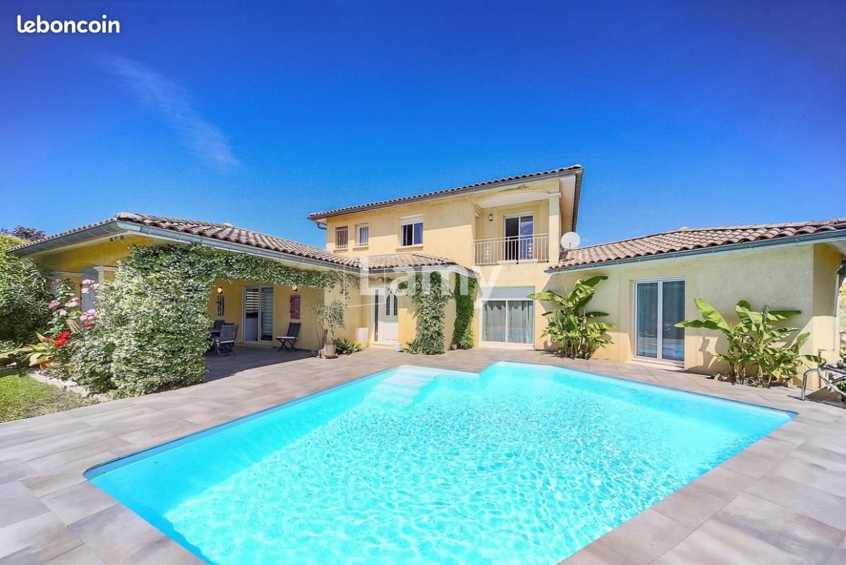 Maison à vendre, 194m², Bessens