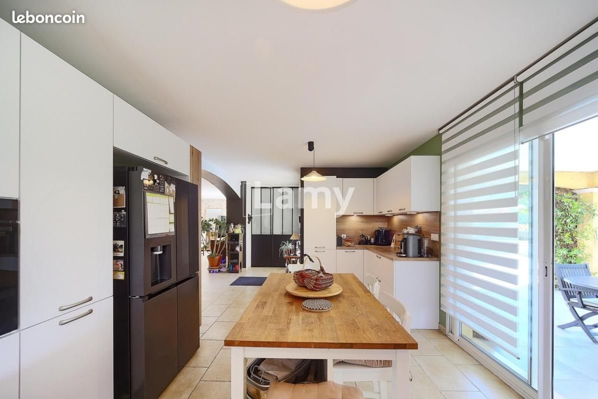 Maison à vendre, 194m², Bessens