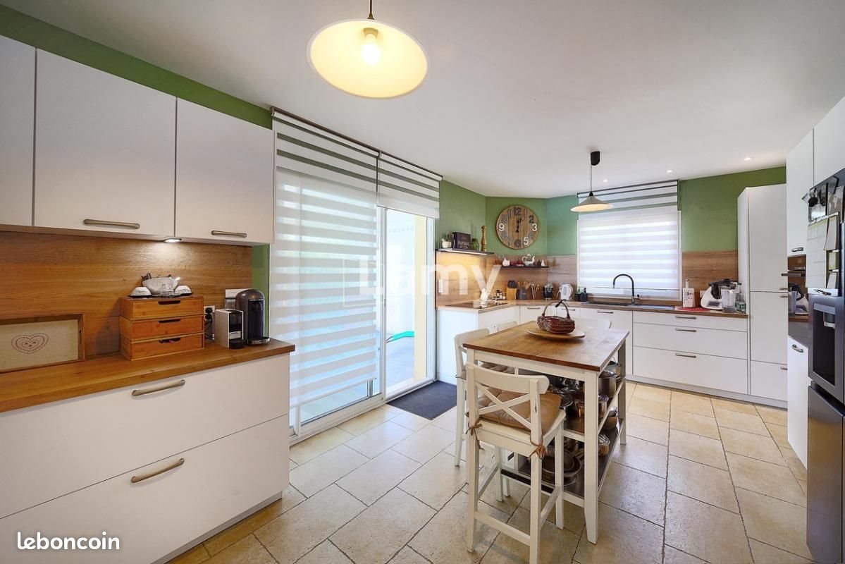 Maison à vendre, 194m², Bessens