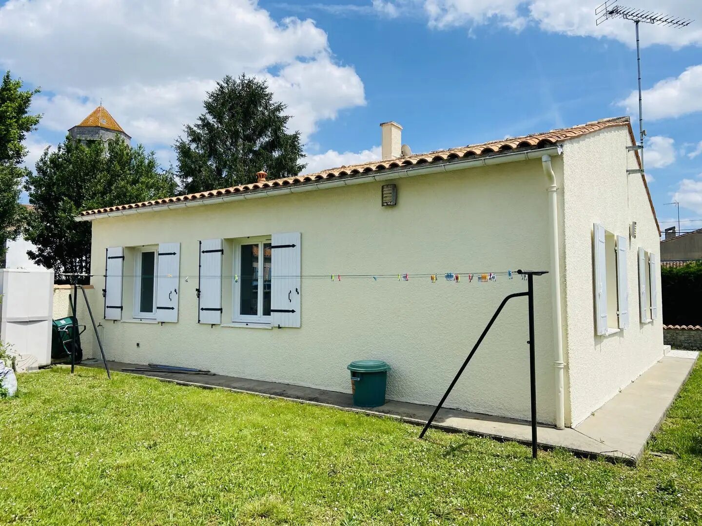 Maison à louer, 97m², Cozes