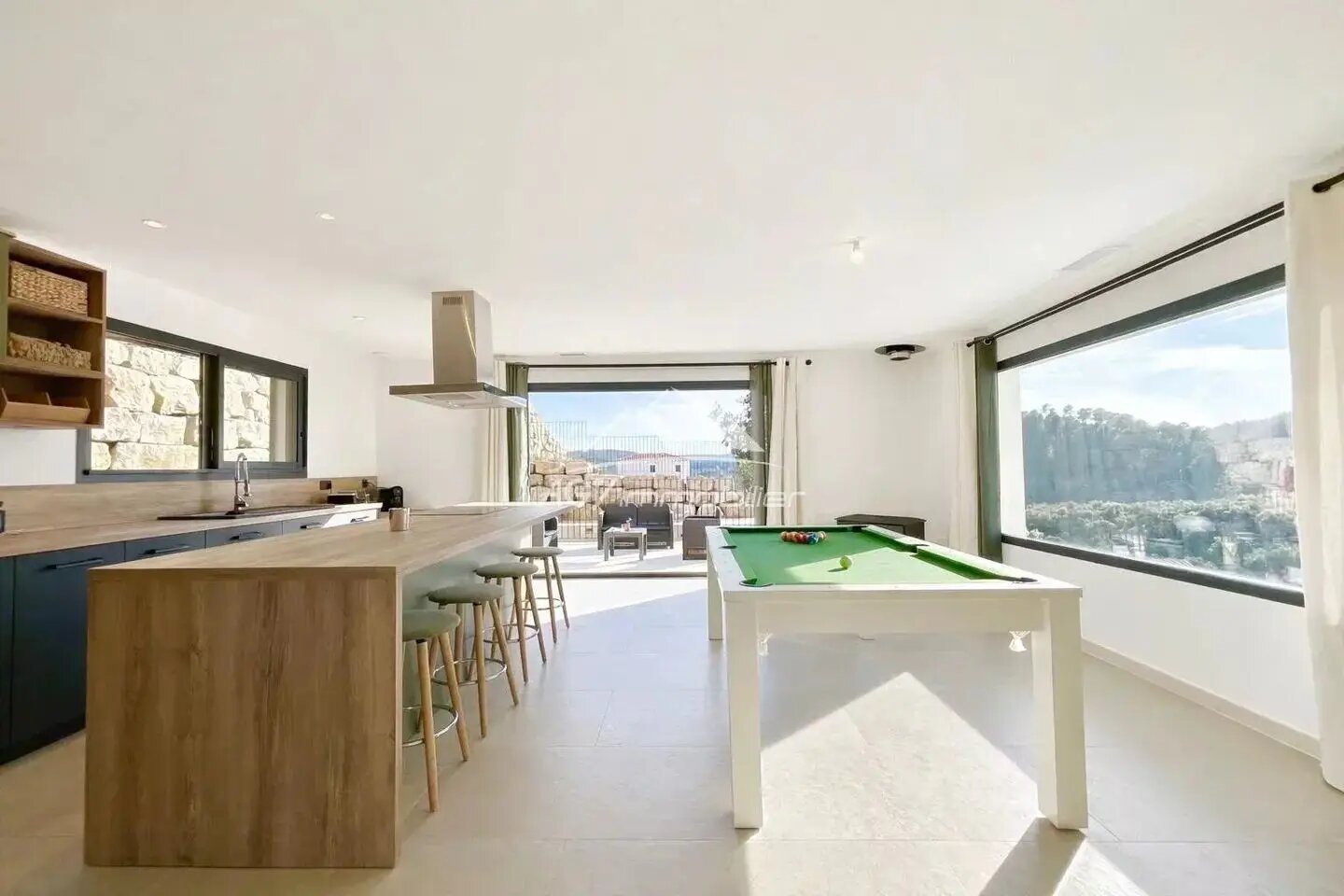 Maison à vendre, 196m², Saint-Jean-du-Pin