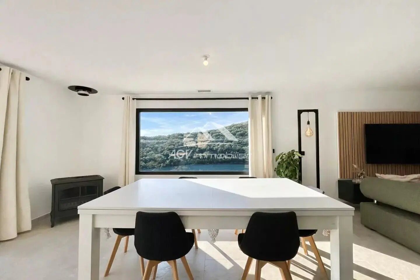 Maison à vendre, 196m², Saint-Jean-du-Pin