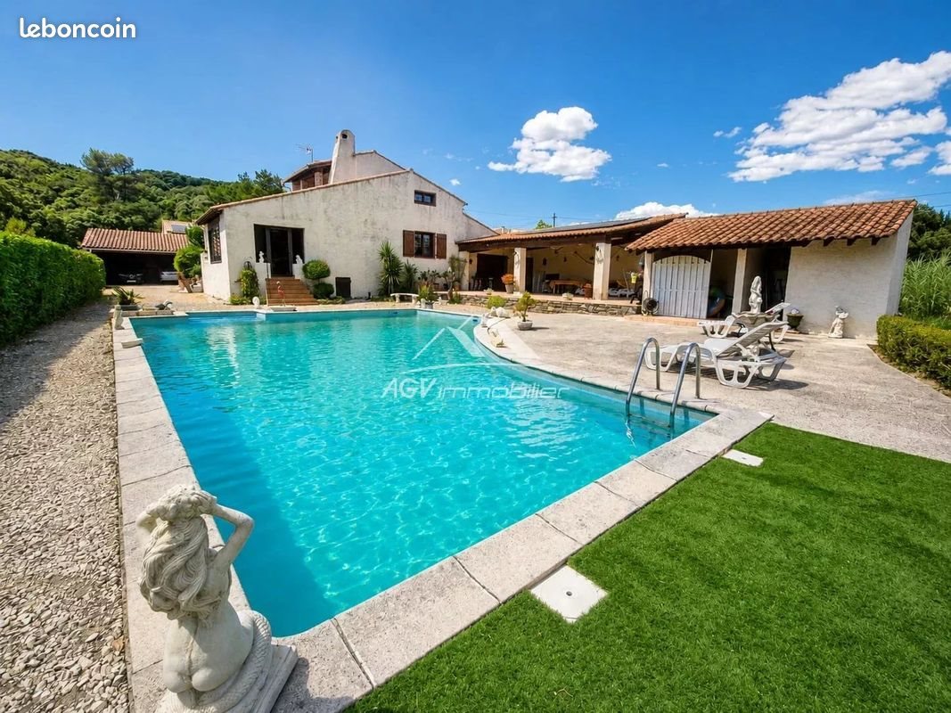 Maison à vendre, 161m², Rousson