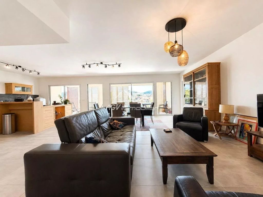 Appartement à vendre, 165m², Alès