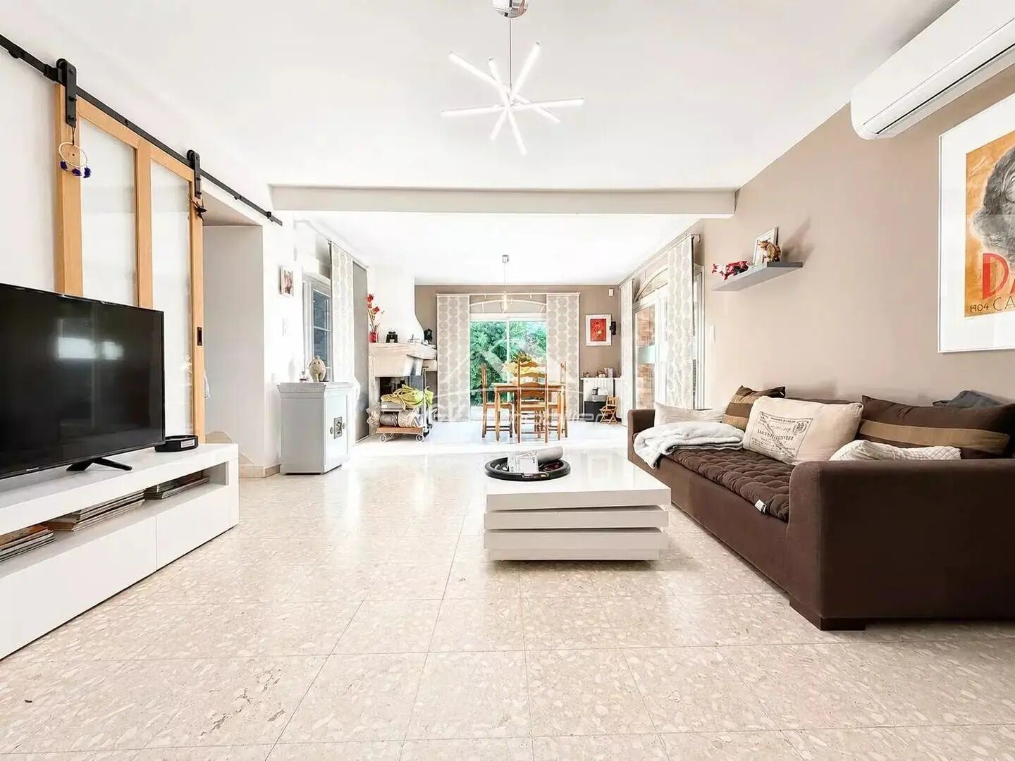 Maison à vendre, 220m², Saint-Jean-de-Serres