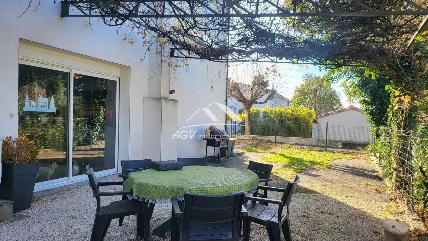 Maison à louer, 188m², Alès