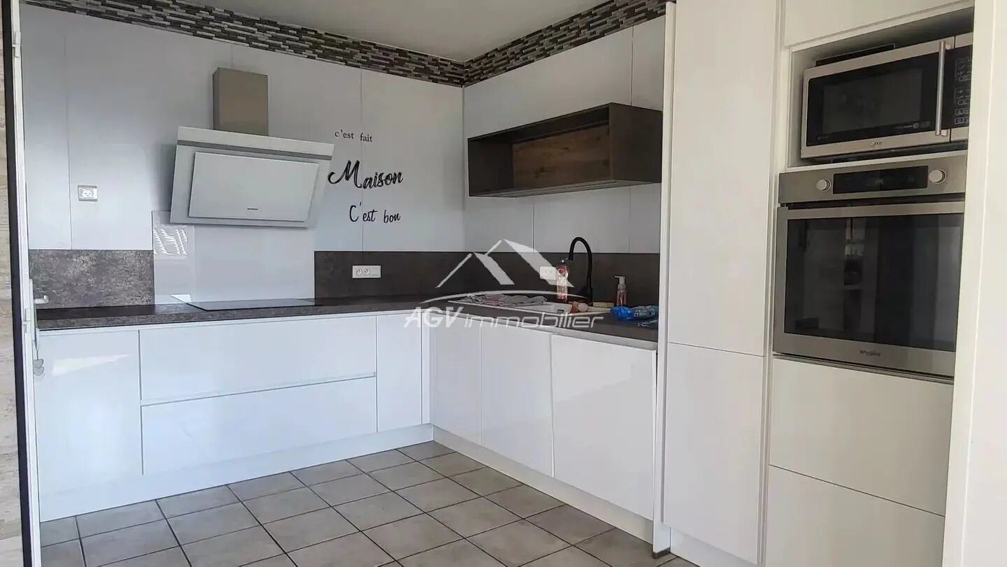 Maison à louer, 188m², Alès