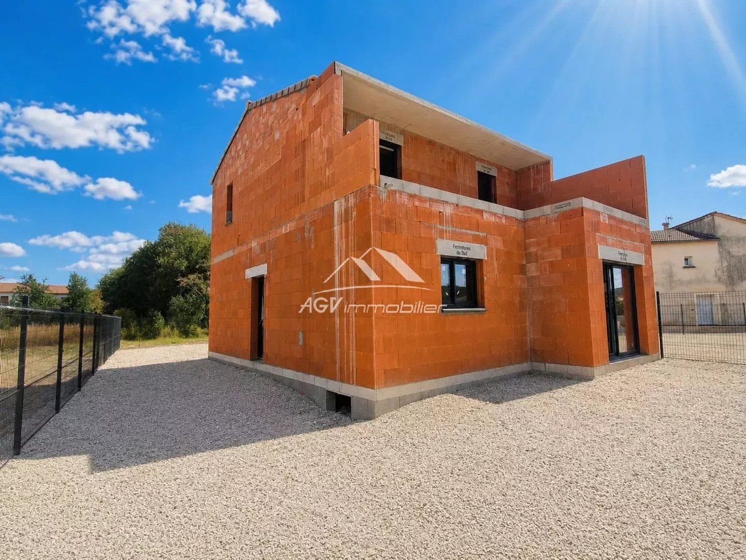 Maison à vendre, 103m², Saint-Julien-les-Rosiers