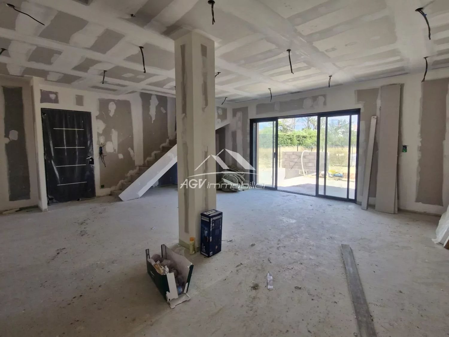 Maison à vendre, 103m², Saint-Julien-les-Rosiers