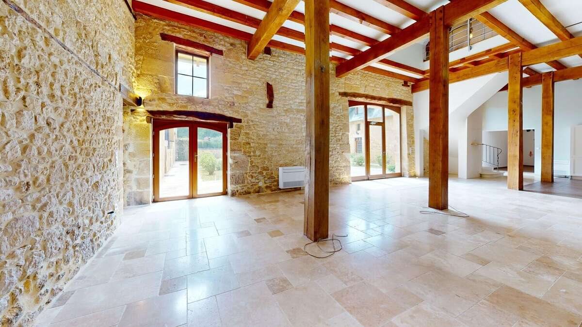 Maison à vendre, 300m², Les Eyzies-de-Tayac-Sireuil