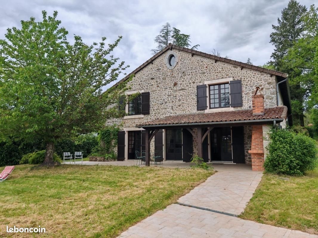 Maison à vendre, 315m², Piégut-Pluviers