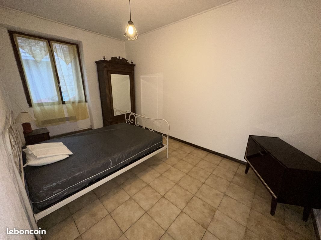 Appartement à louer, 45m², Saint-Bauzille-de-Putois