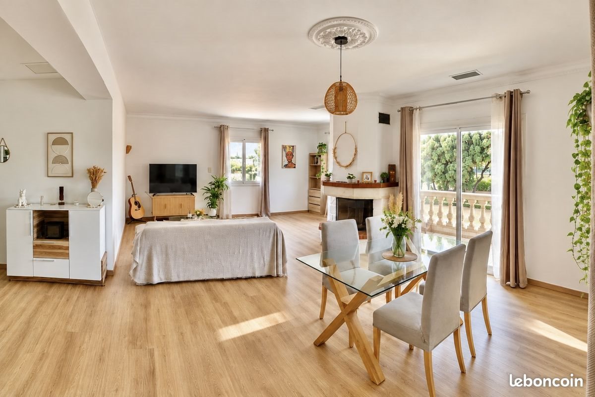 Appartement à vendre, 111m², Castries