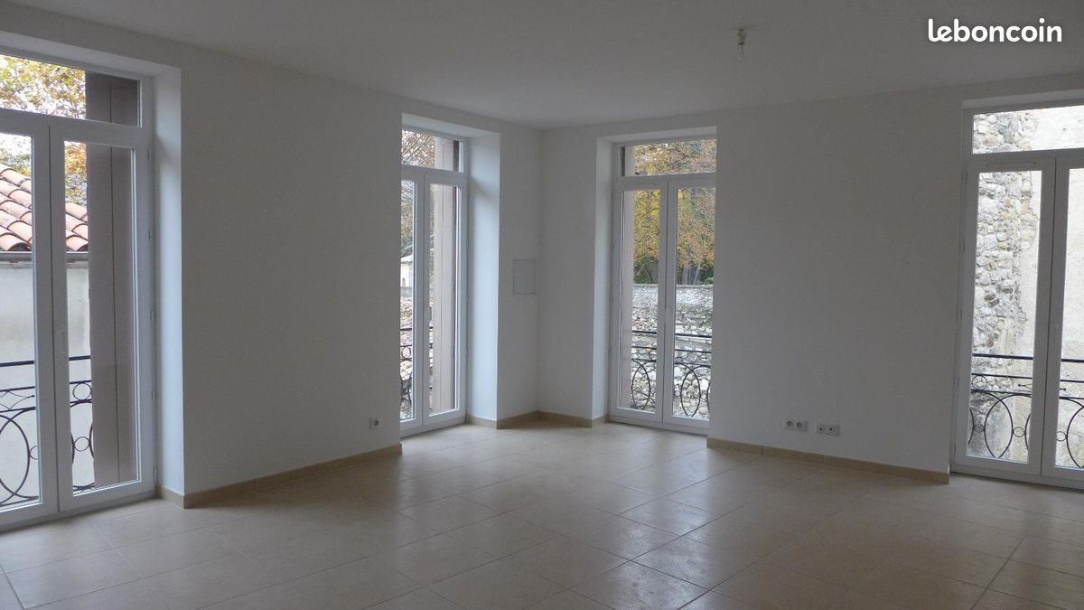 Appartement à louer, 121m², Avèze