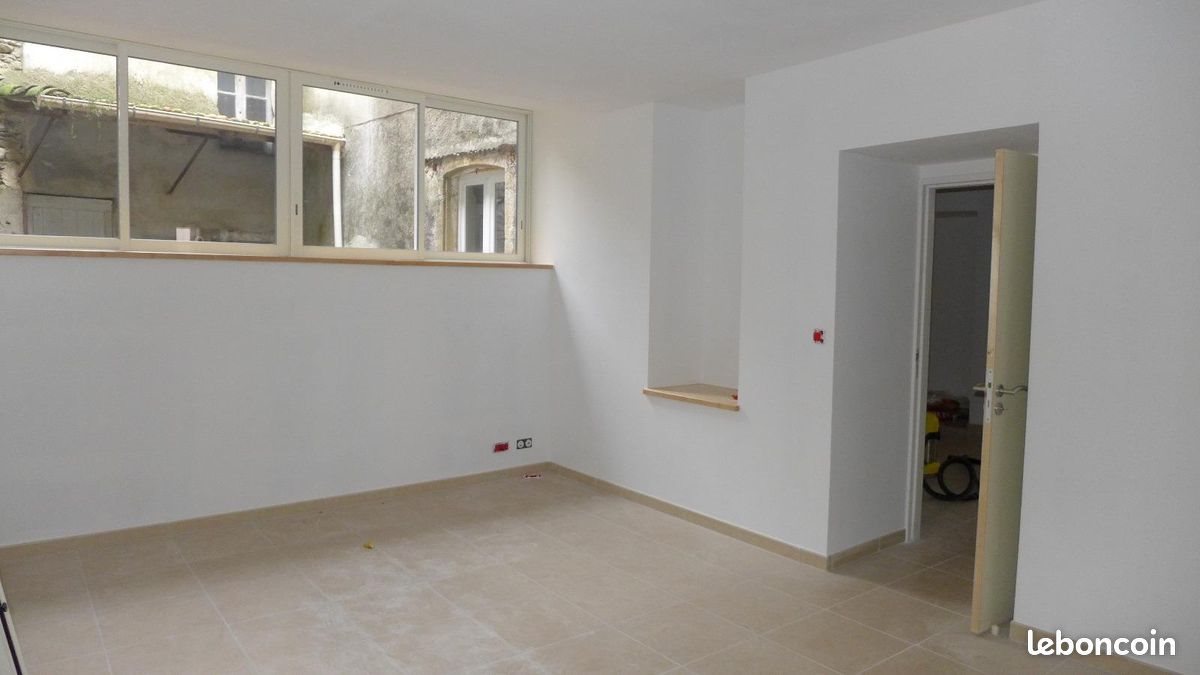 Appartement à louer, 121m², Avèze
