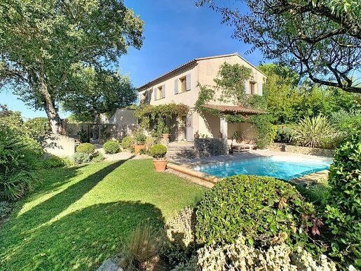 Maison 5 pièces 158 m² · à Cabrières-d'Avignon · 158 m² · 749 000 €