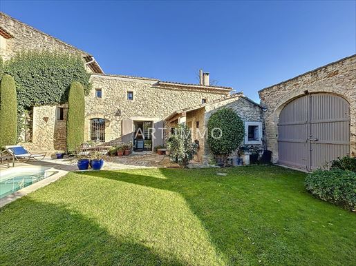 Maison 5 pièces 170 m² · à Taillades · 170 m² · 725 000 €