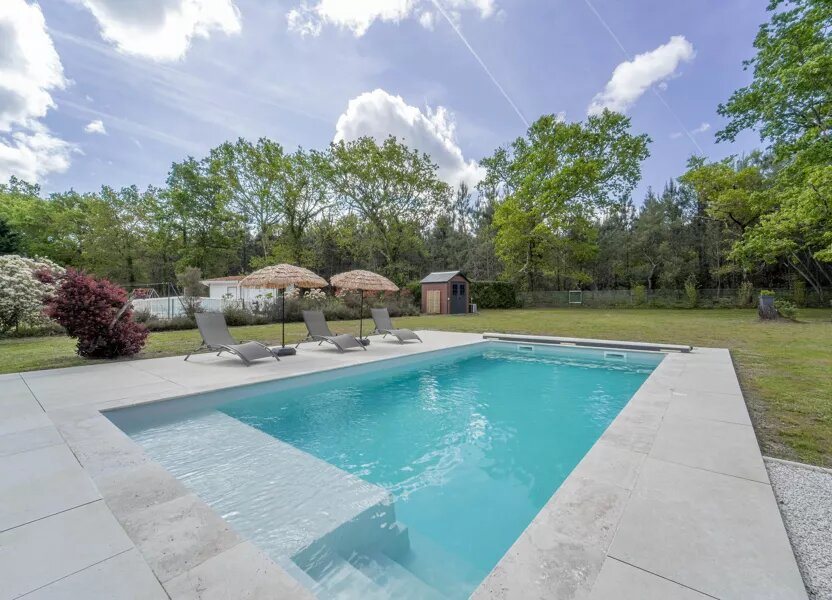 Maison à vendre, 140m², Mézos
