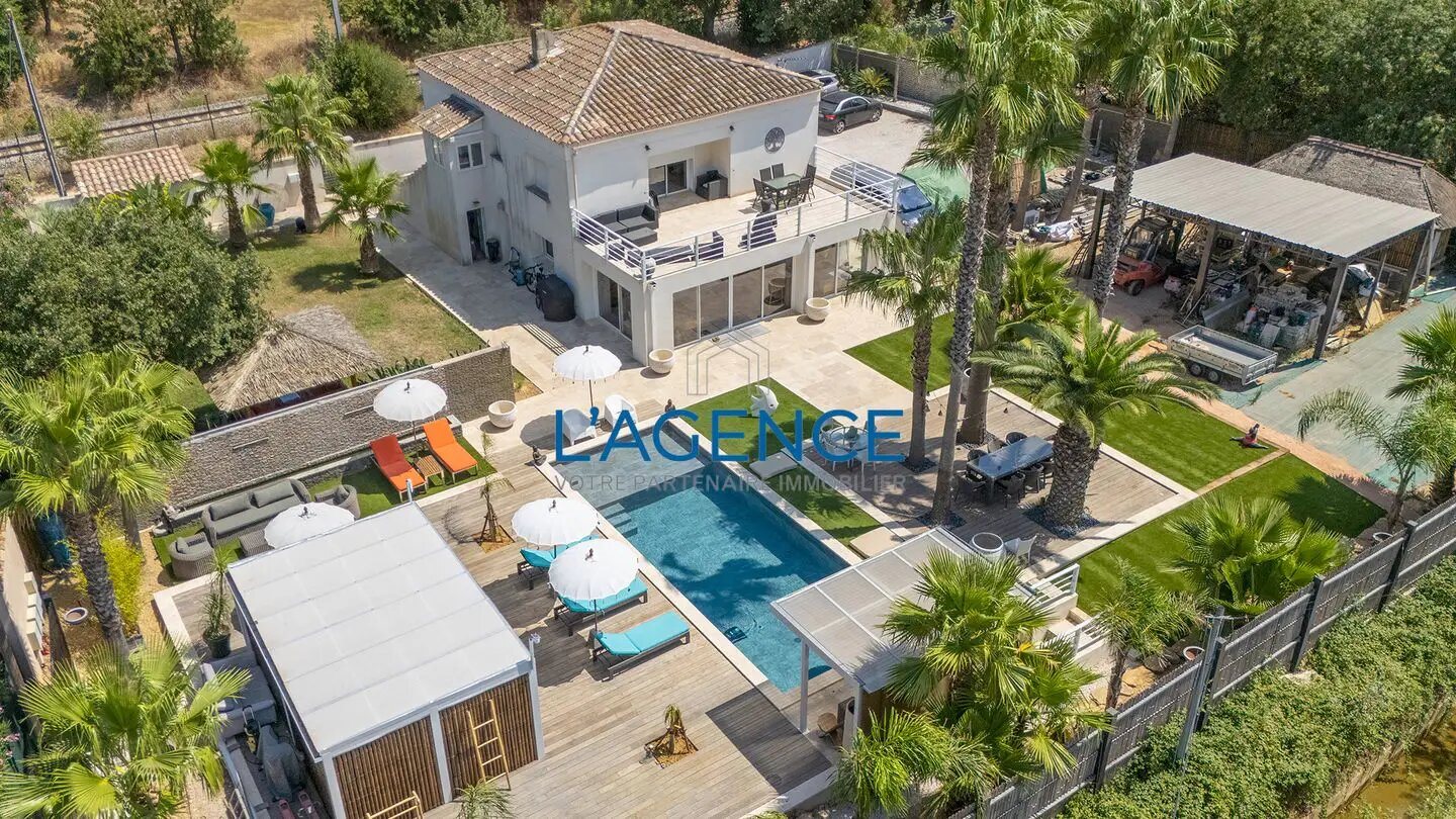 Maison à vendre, 204m², La Crau