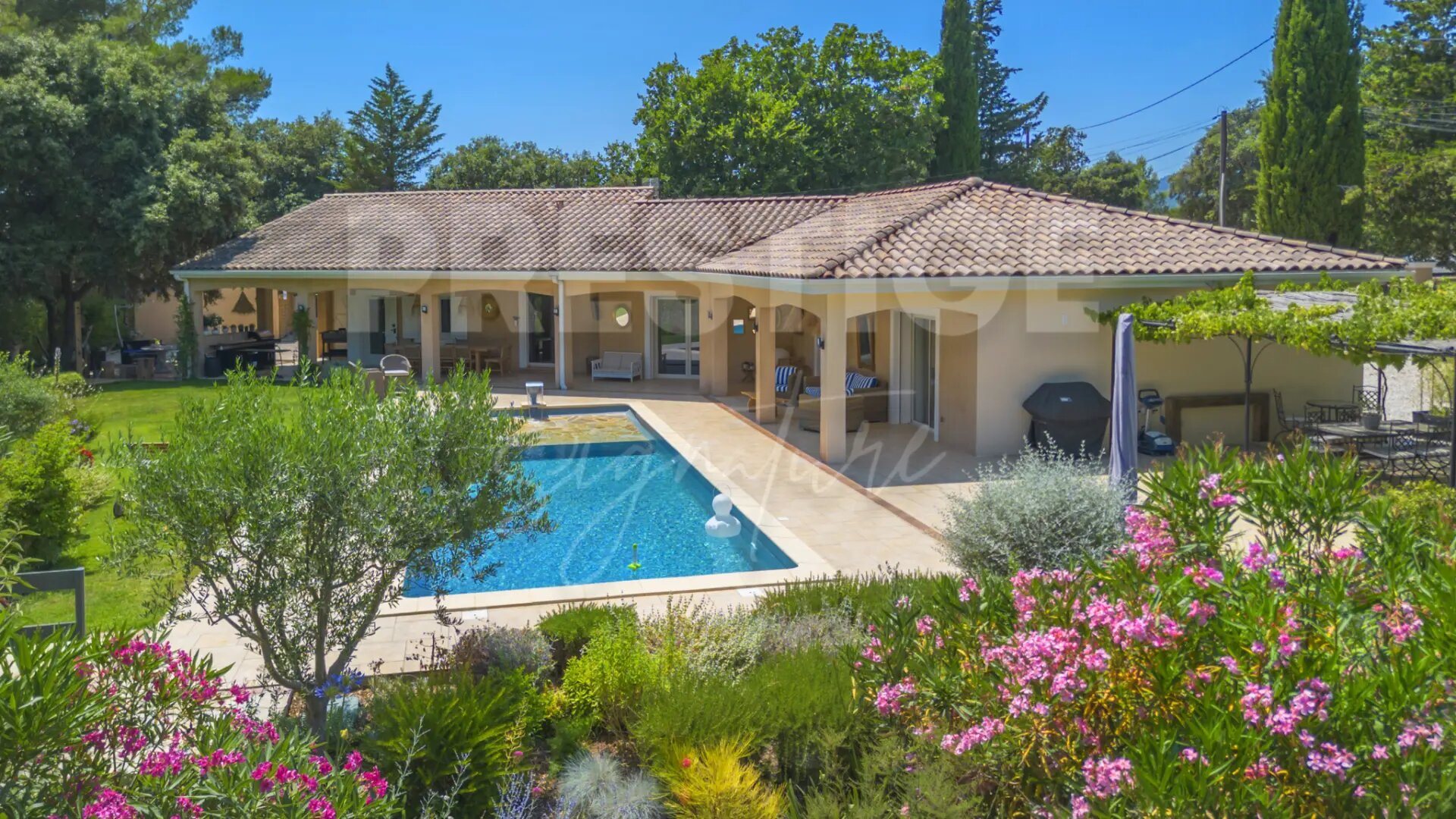 Maison à vendre, 176m², Solliès-Pont