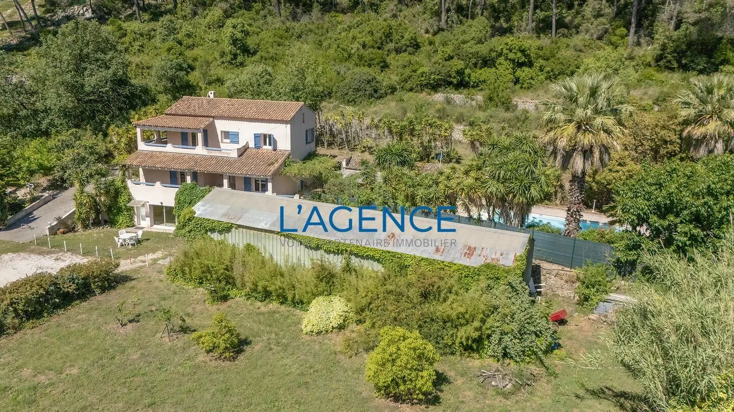 Maison à vendre, 233m², Carqueiranne