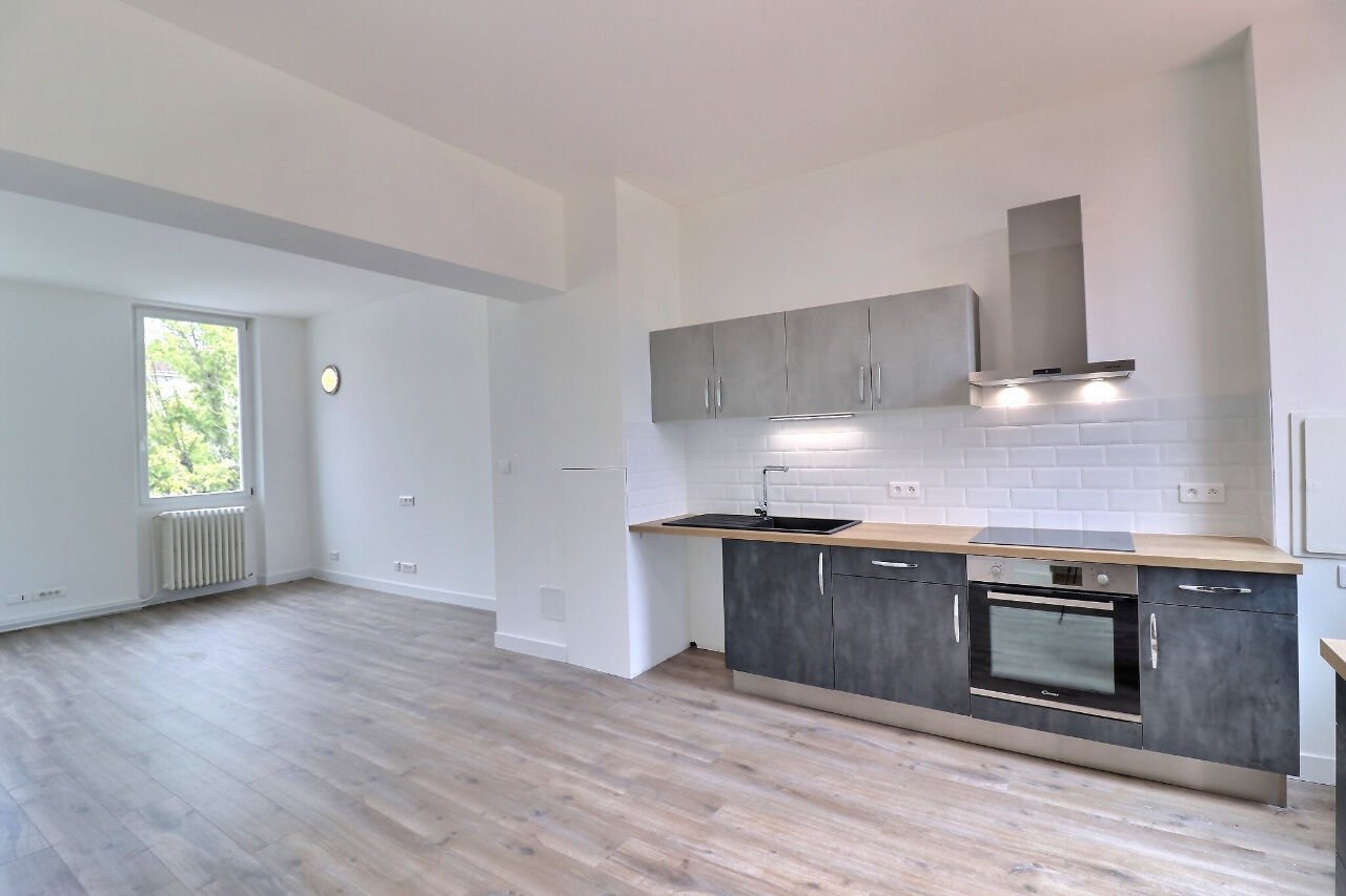 Appartement à louer, 67m², Albi