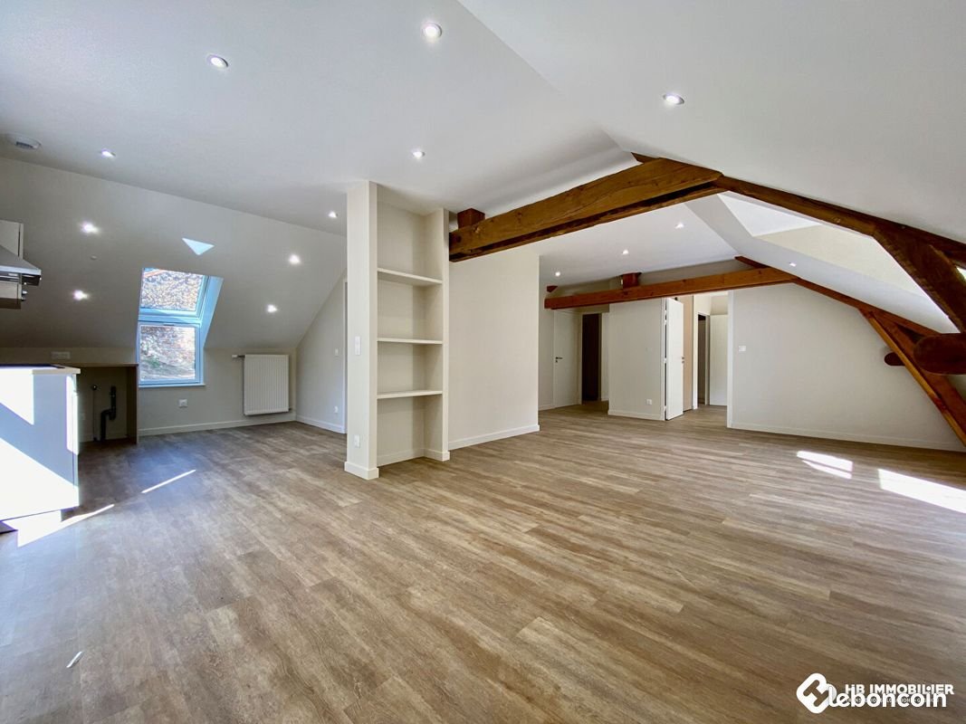 Maison à louer, 104m², Lentigny