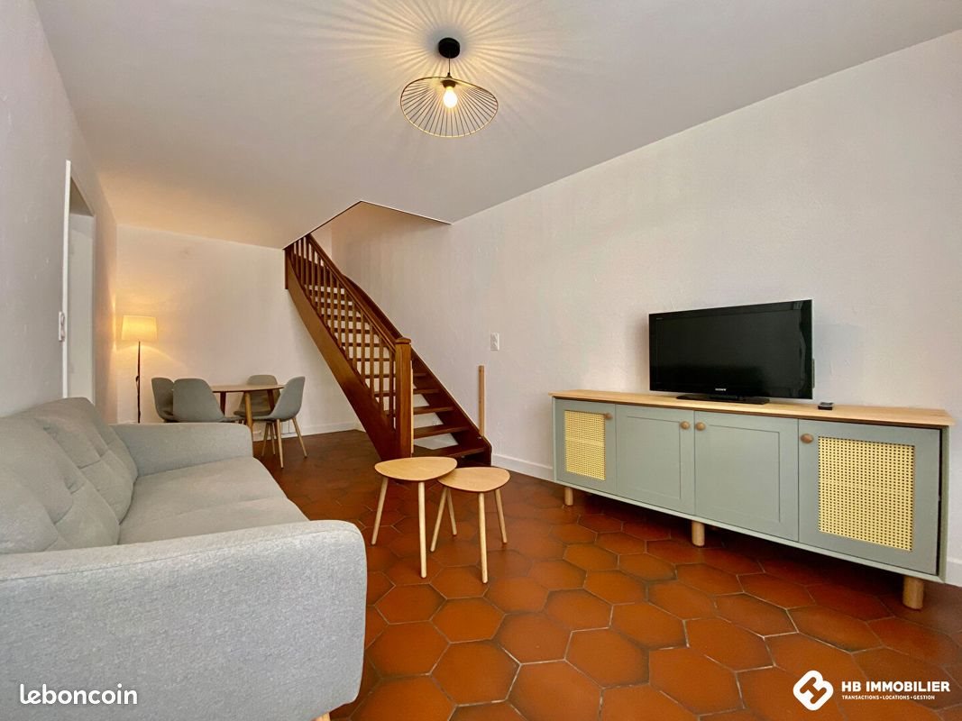 Maison à louer, 66m², Renaison