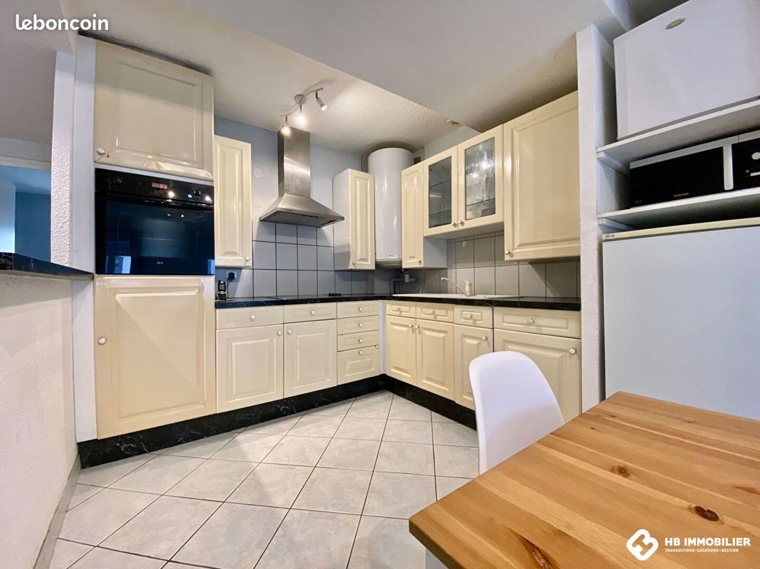Appartement à louer, 49m², Roanne