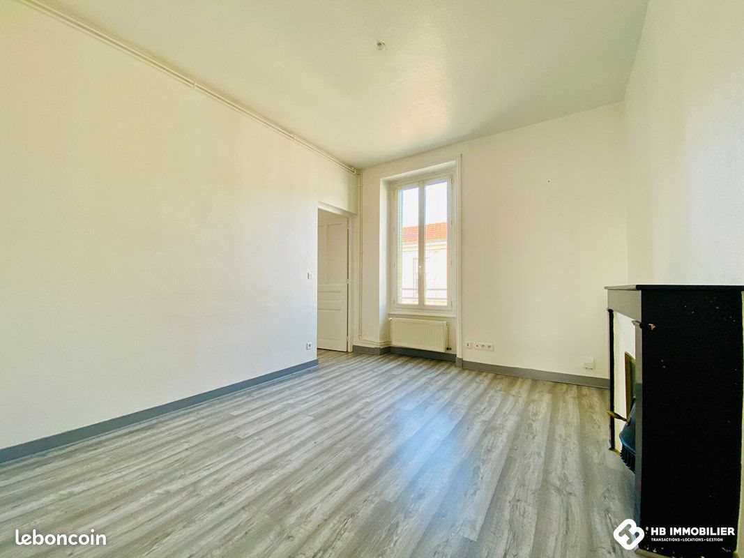 Appartement à louer, 46m², Roanne